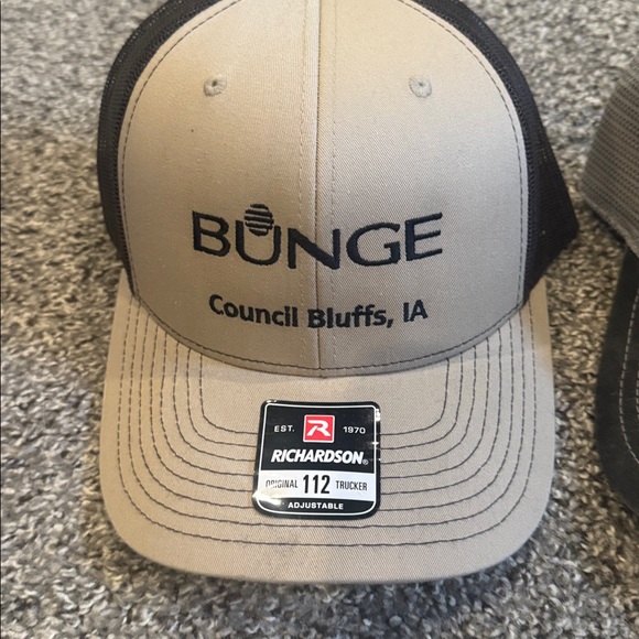 Assorted Logo Baseball Caps - Picture 5 of 6